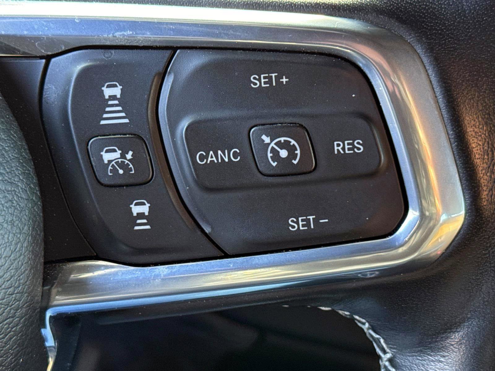 Used 2023 Jeep Wrangler Unlimited Sahara w/ Cold Weather Group image 14