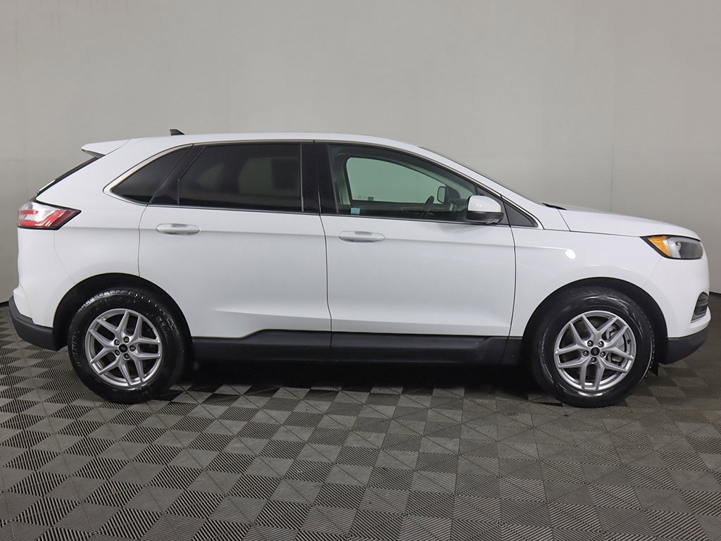 Used 2024 Ford Edge SEL image 12