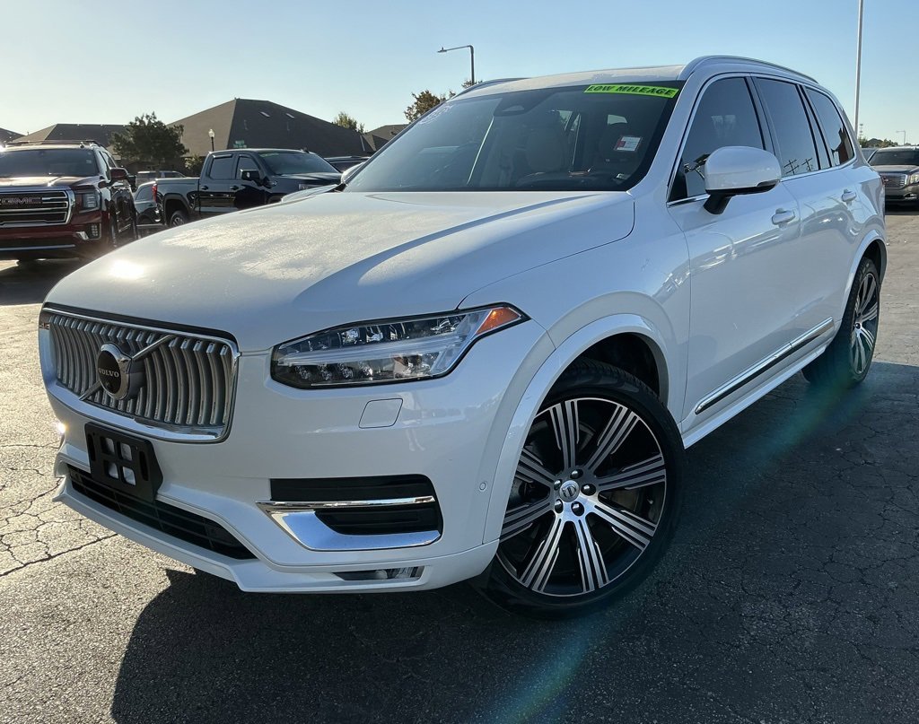 Used 2023 Volvo XC90 B6 Ultimate w/ Protection Package Premier image 3