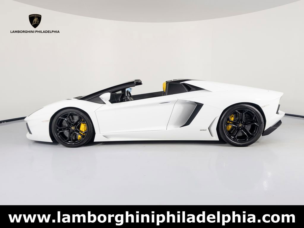 Used 2016 Lamborghini Aventador LP 700-4 AWD/4WD image 3