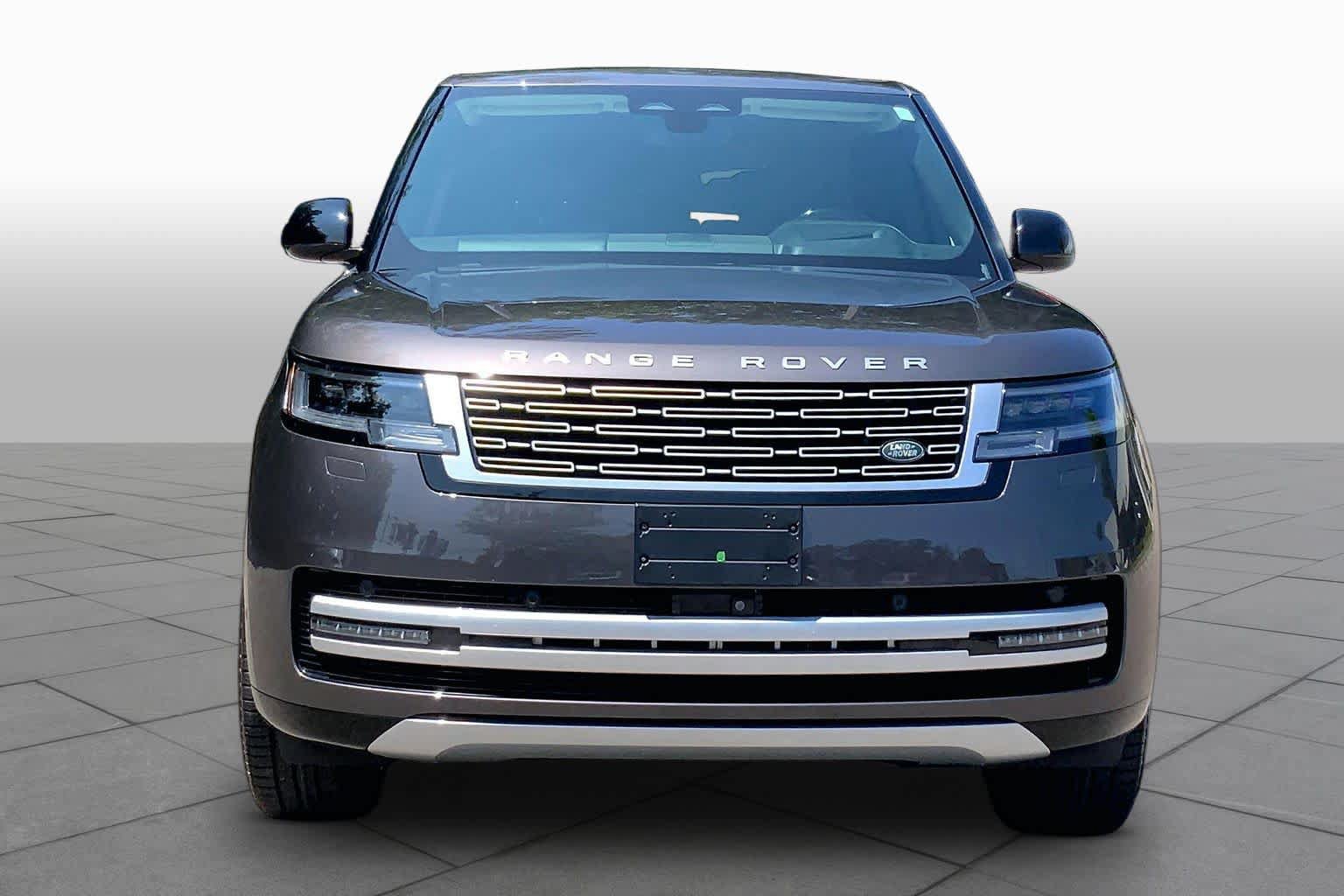 Used 2024 Land Rover Range Rover Long Wheelbase Autobiography AWD/4WD image 4