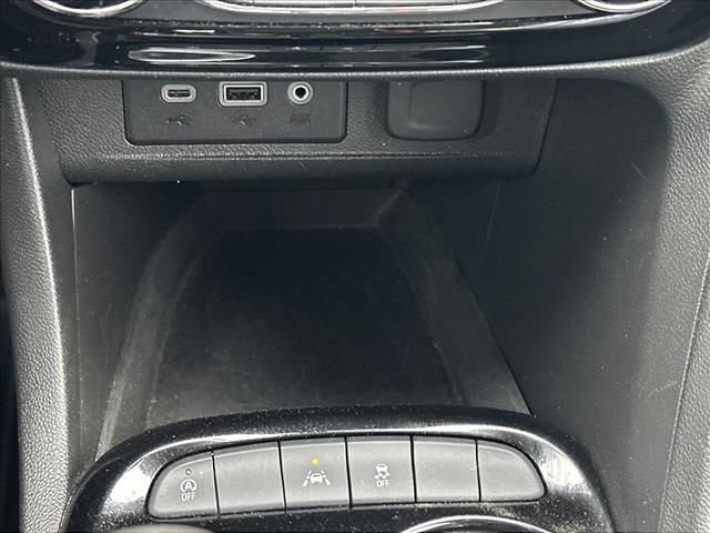 Certified 2022 Buick Encore GX Essence w/ Experience Buick Package FWD image 30