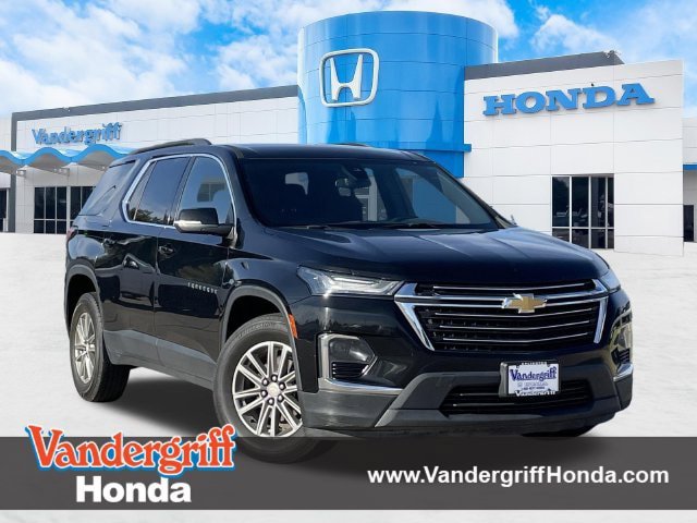 Used 2023 Chevrolet Traverse LT