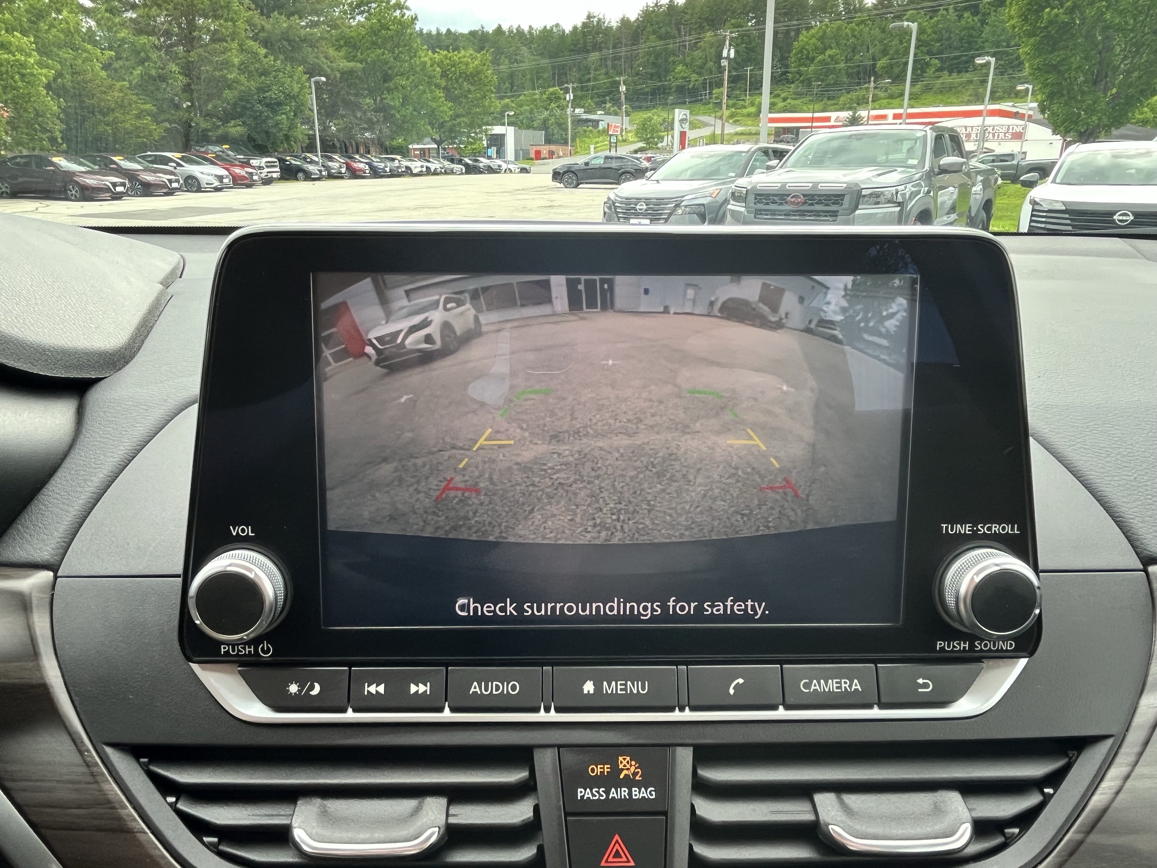 Used 2024 Nissan Altima 2.5 SV AWD/4WD image 23