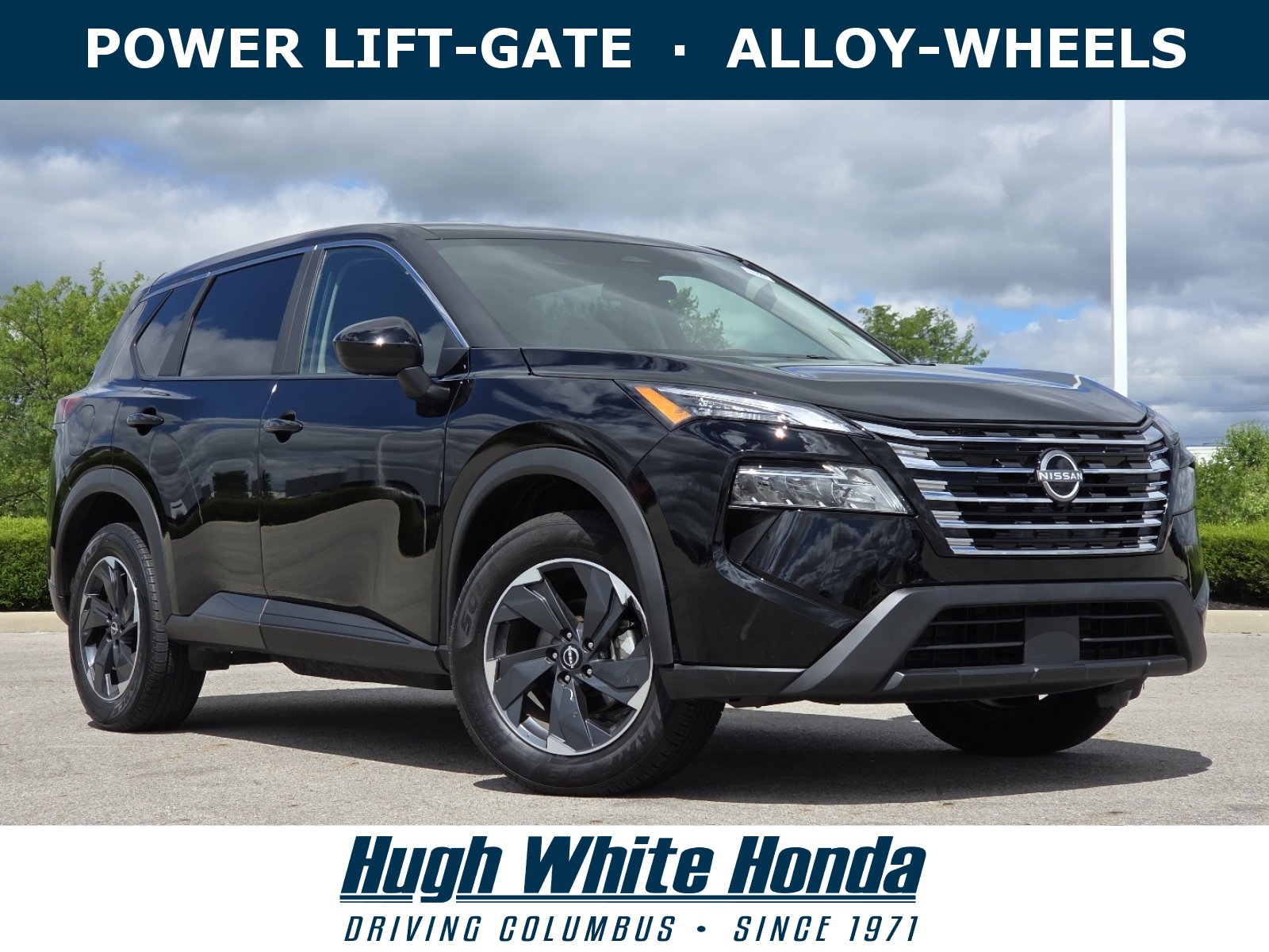 Used 2025 Nissan Rogue SV FWD image 1