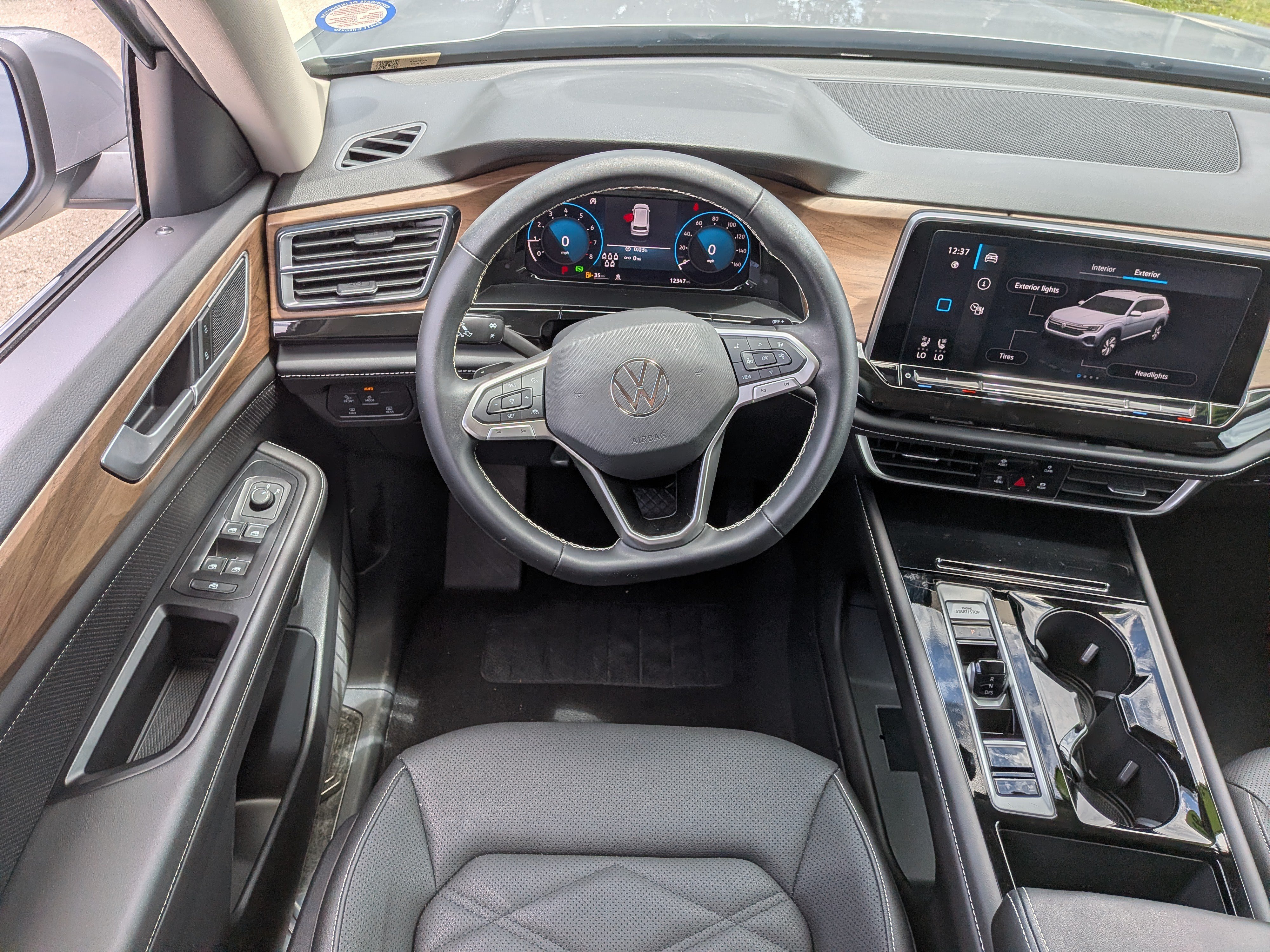 Used 2026 Volkswagen Atlas SE FWD image 18