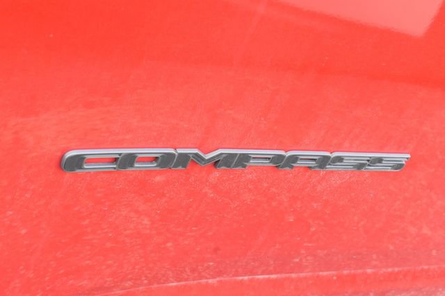 Used 2022 Jeep Compass Limited image 12