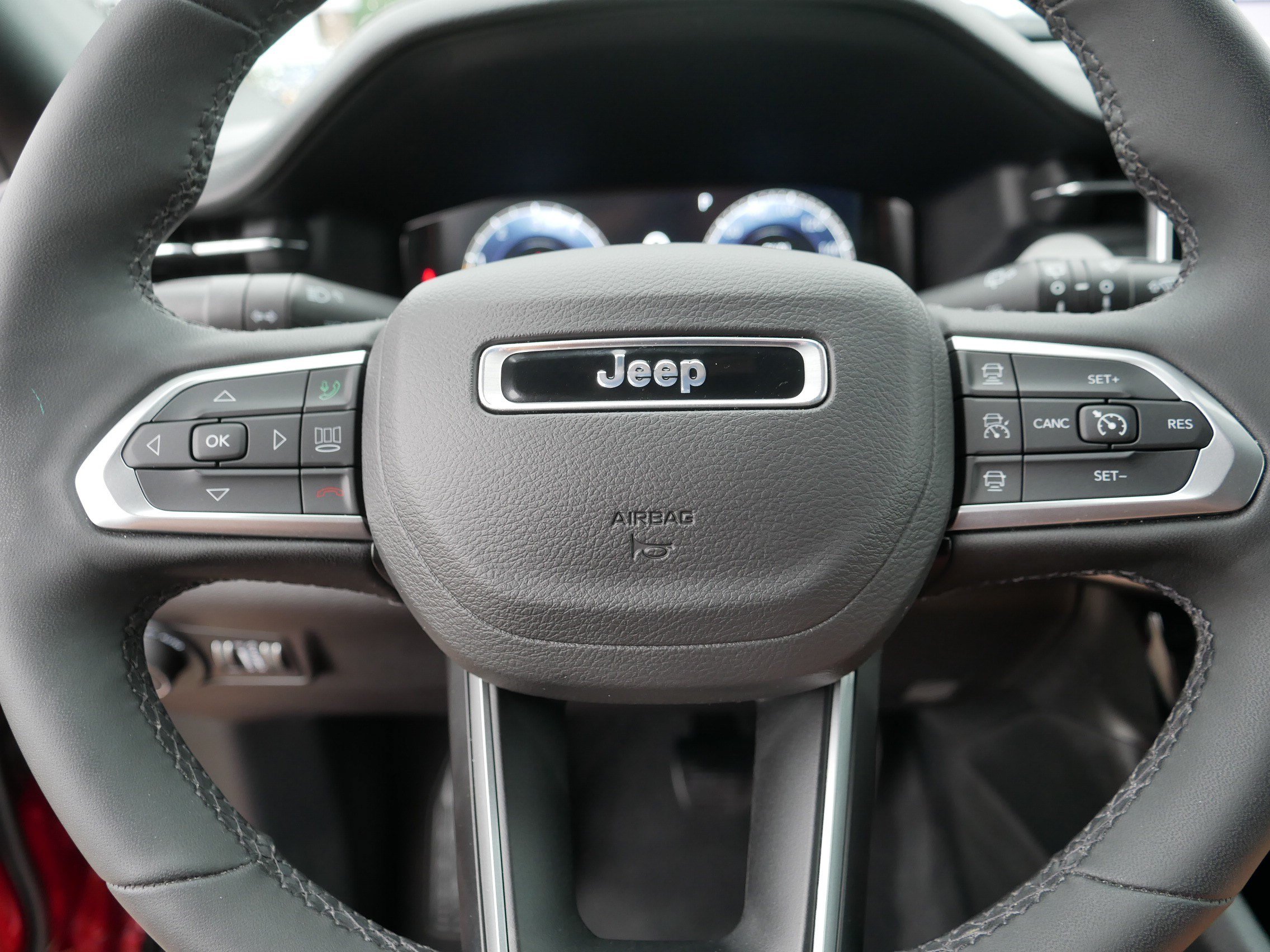 Used 2025 Jeep Compass Limited w/ Elite Group AWD/4WD image 25
