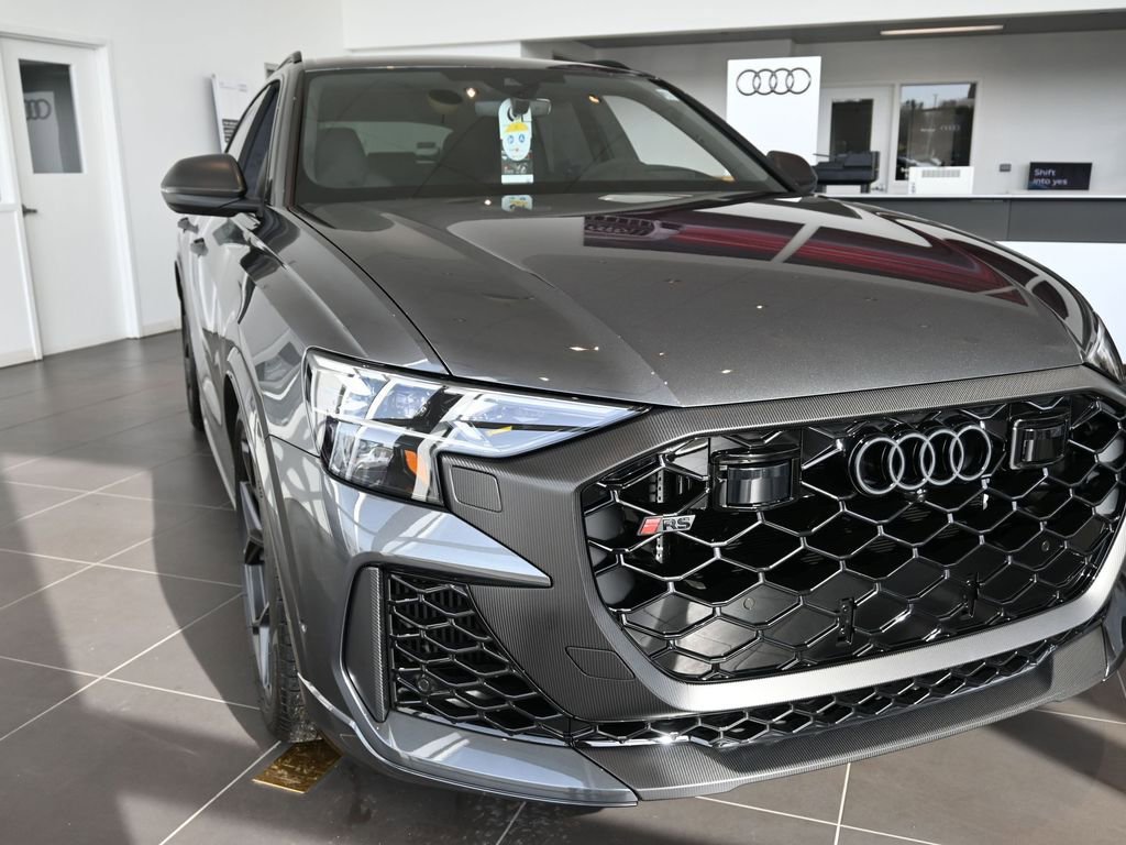 New 2026 Audi RS Q8 performance image 5