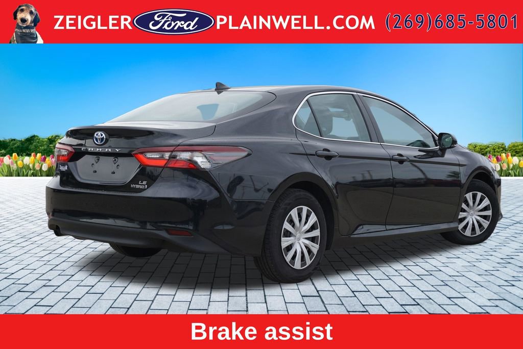 Used 2024 Toyota Camry LE FWD image 5