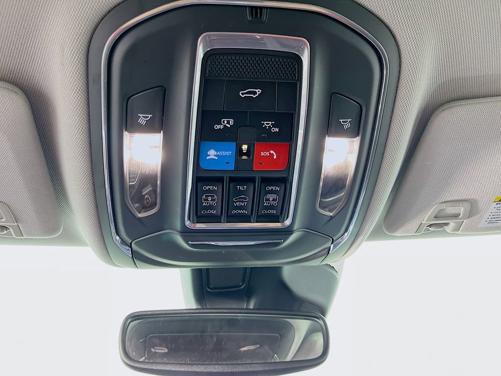 Used 2022 Jeep Grand Cherokee Limited 4xe image 41