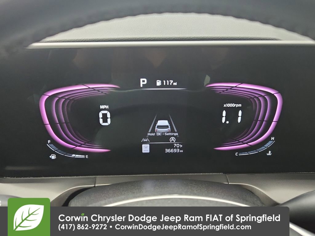 Used 2025 Kia Telluride S AWD/4WD image 23
