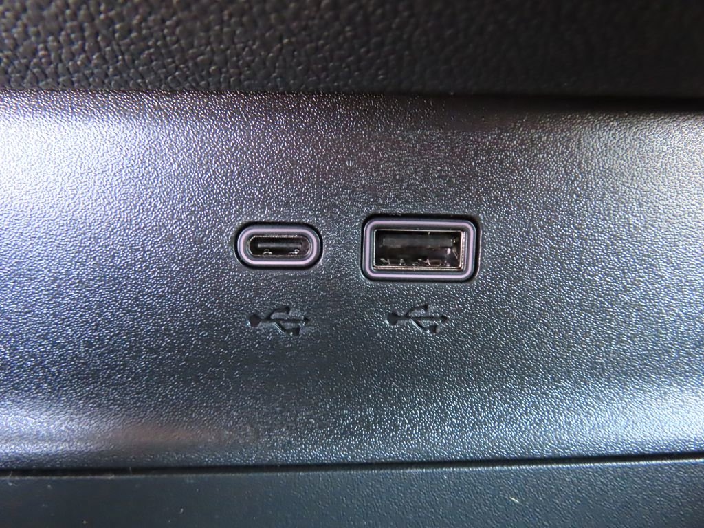 New 2026 Chevrolet Equinox LT w/ Safety and Technology Package AWD/4WD image 11