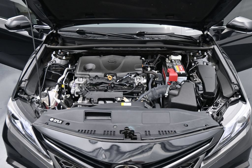 Used 2023 Toyota Camry XSE FWD image 16