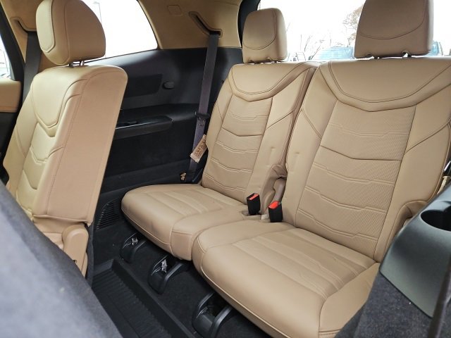 Certified 2024 Cadillac XT6 Premium Luxury w/ Platinum Package image 12