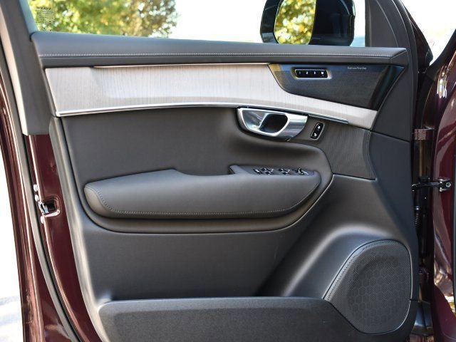New 2026 Volvo XC90 B5 Ultra w/ Protection Package Premier image 10