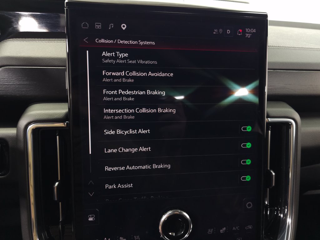 Used 2026 GMC Yukon Denali w/ Denali Reserve Package AWD/4WD image 29