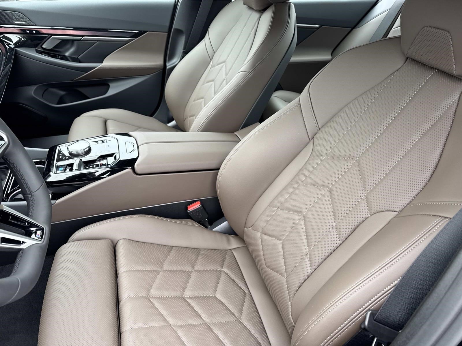 New 2026 BMW i5 eDrive40 w/ M Sport Package image 20