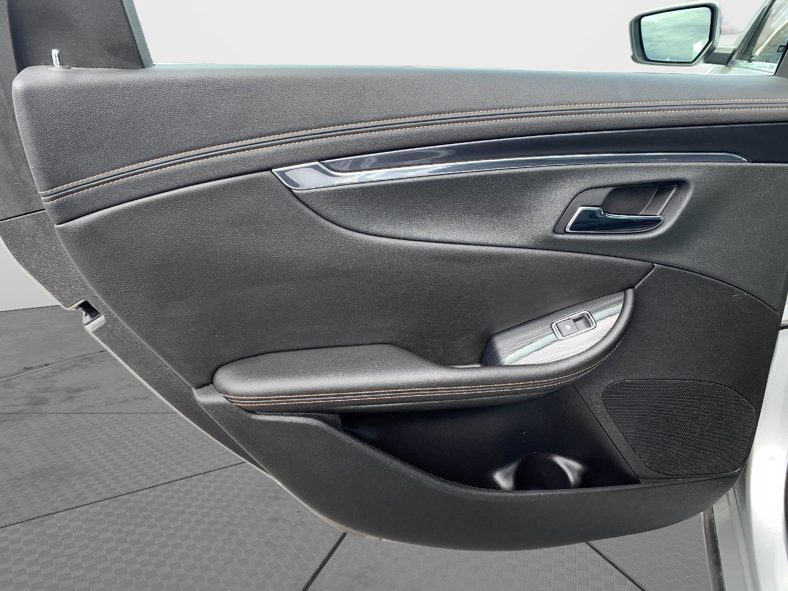 Used 2018 Chevrolet Impala Premier w/ Premier Convenience Package image 33