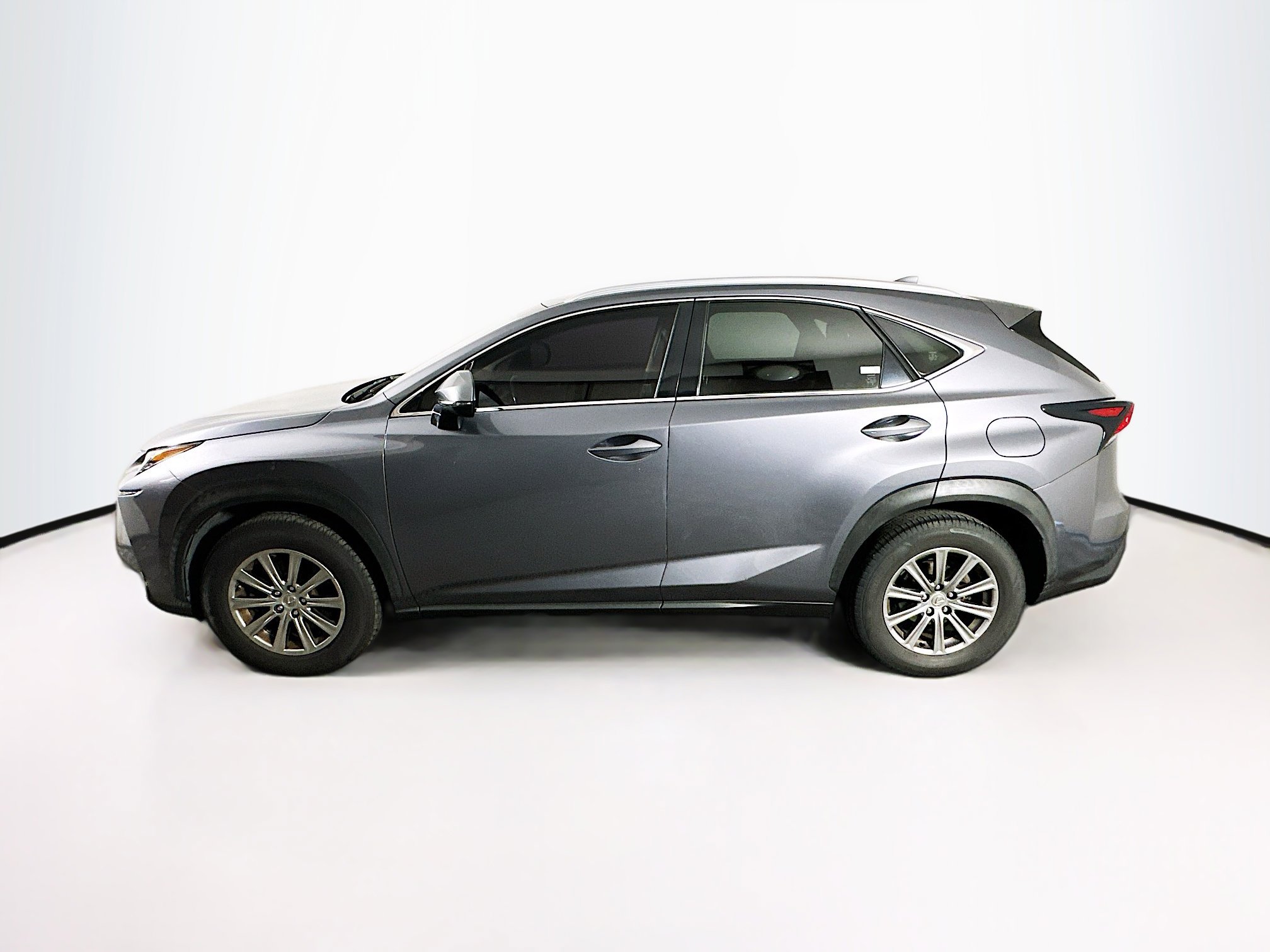 Used 2016 Lexus NX 200t FWD image 4