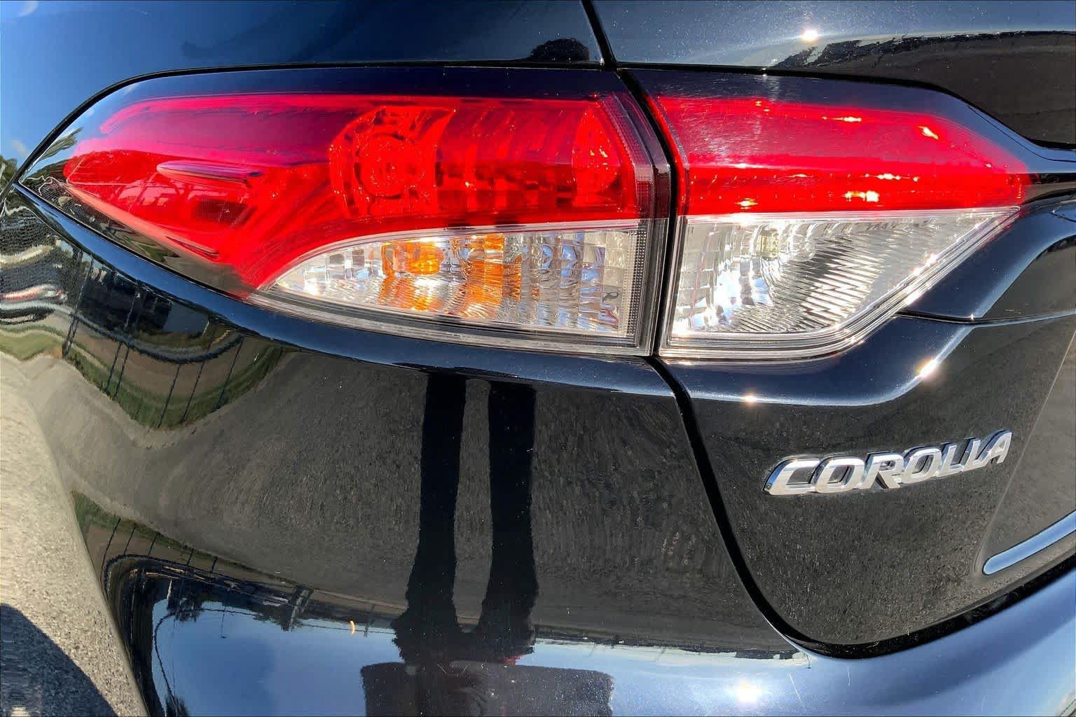 Used 2026 Toyota Corolla LE FWD image 28