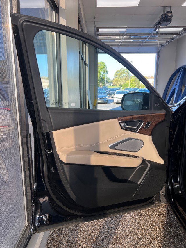 Used 2023 Acura RDX AWD w/ Advance Package image 18