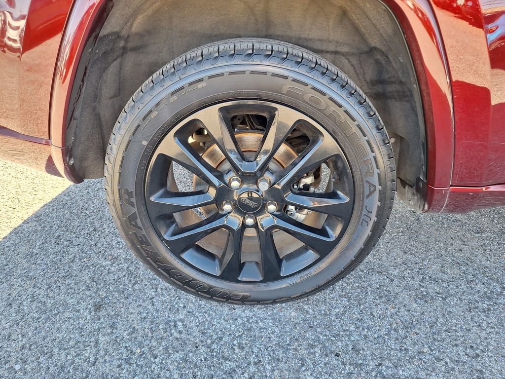 Used 2021 Jeep Grand Cherokee Laredo X image 26