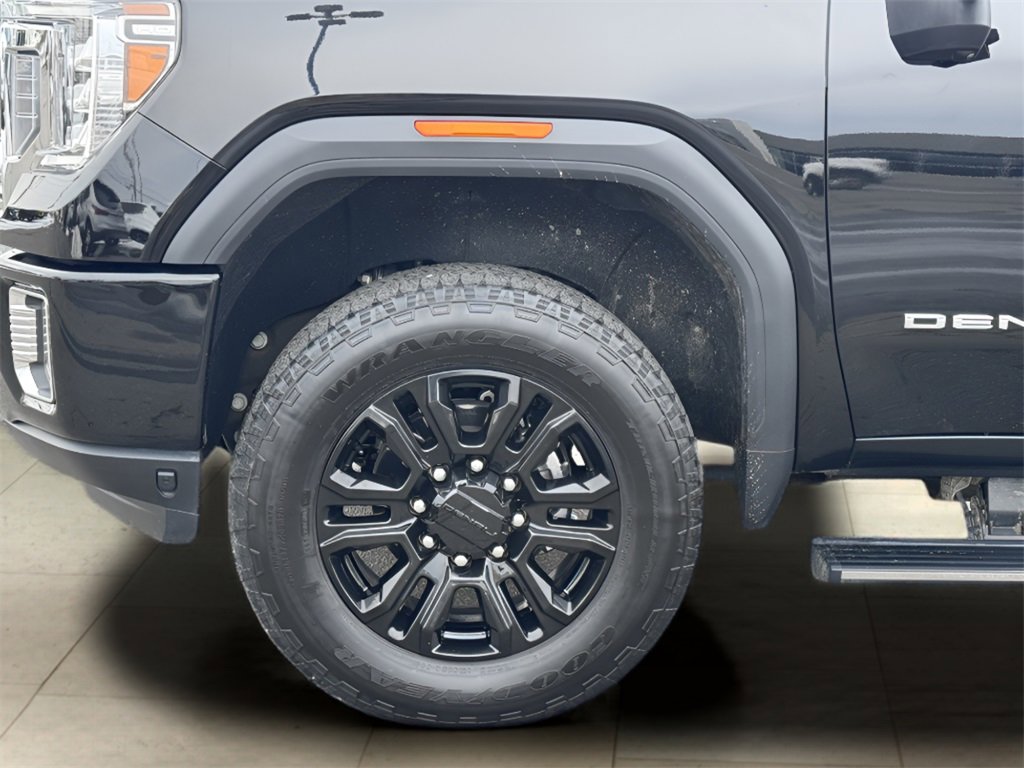 Used 2022 GMC Sierra 3500 Denali w/ Denali Black Diamond Edition image 44
