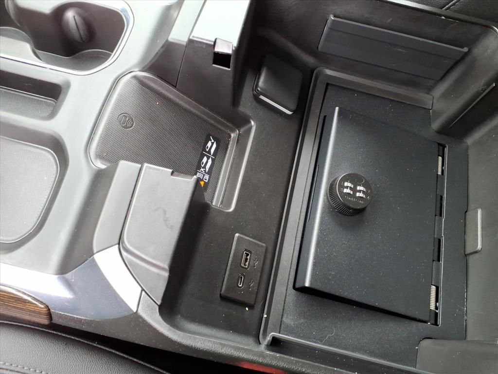 Used 2022 GMC Sierra 1500 Elevation w/ Elevation Premium Package image 19