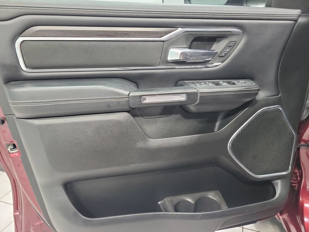 Used 2025 RAM 1500 Laramie AWD/4WD image 39