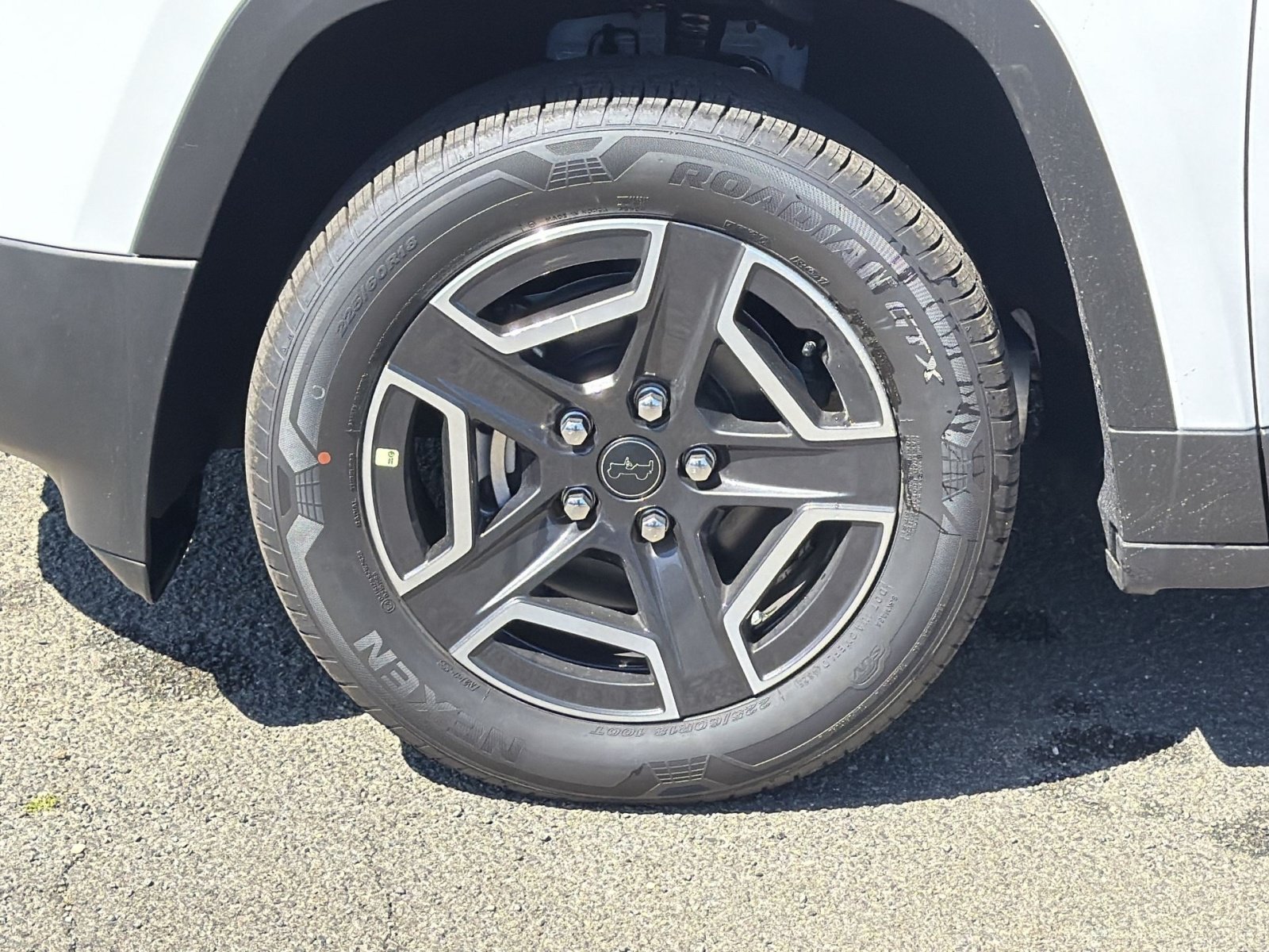 New 2026 Jeep Cherokee Laredo AWD/4WD image 12