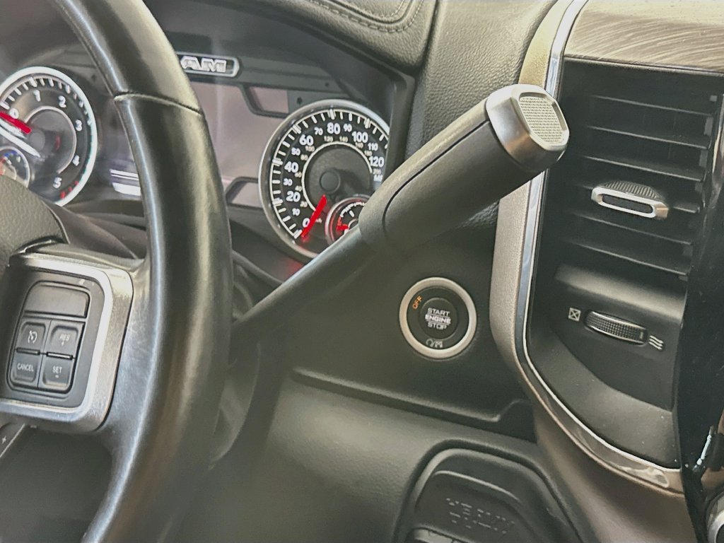 Used 2019 RAM 2500 Laramie AWD/4WD image 16