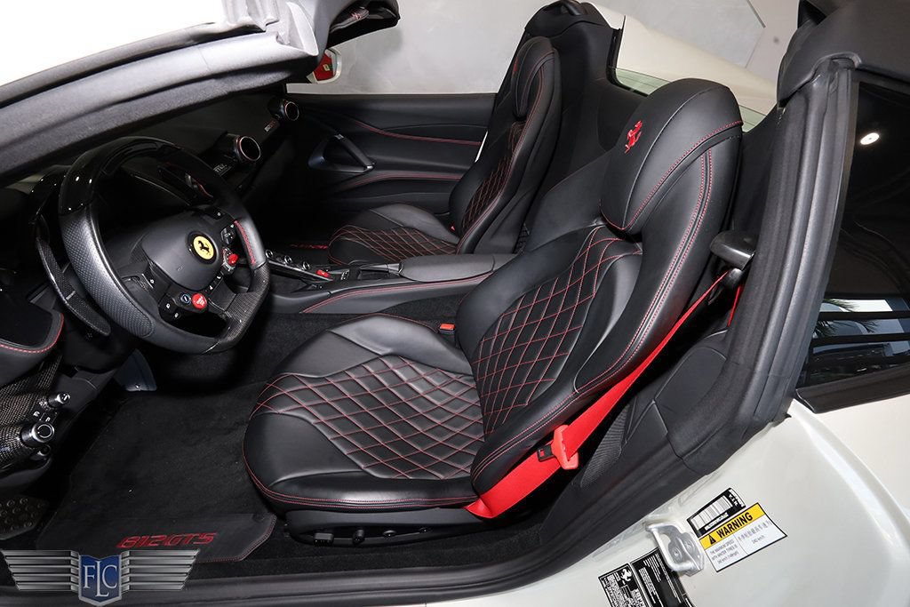 Used 2021 Ferrari 812 GTS RWD image 21