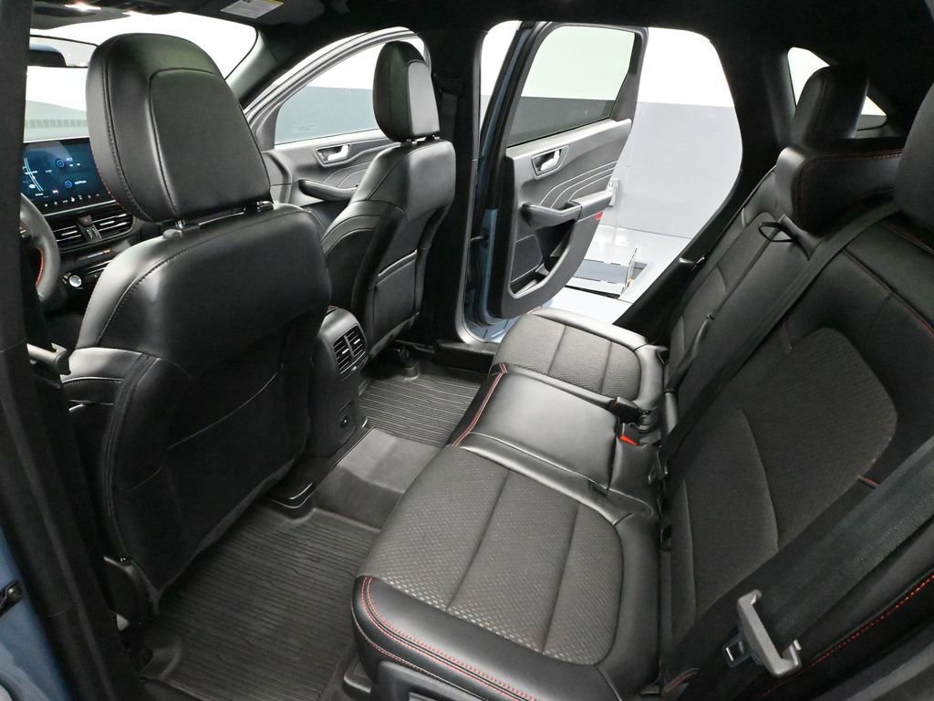 Used 2024 Ford Escape ST-Line w/ Tech Pack #1 image 27