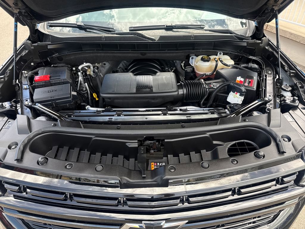 Used 2024 Chevrolet Tahoe RST w/ Luxury Package AWD/4WD image 22