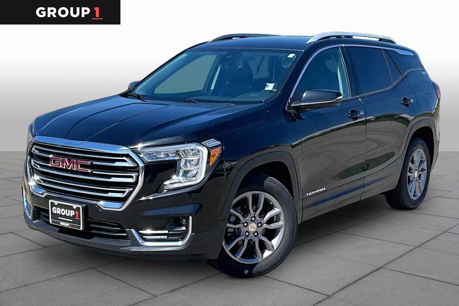 Used 2024 GMC Terrain SLT AWD/4WD image 1