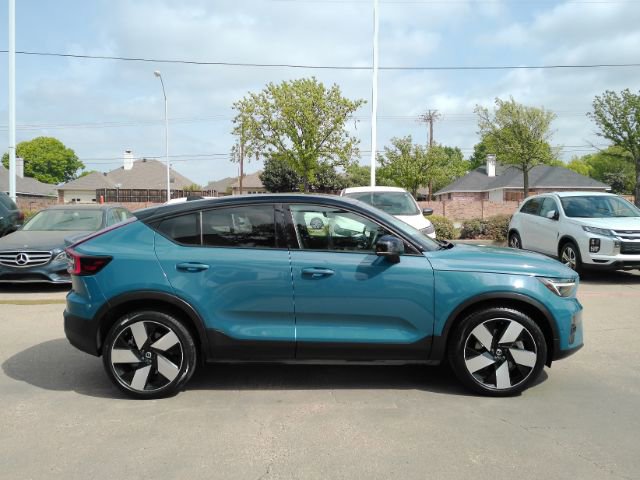 Used 2022 Volvo C40 P8 Recharge Ultimate AWD/4WD image 5