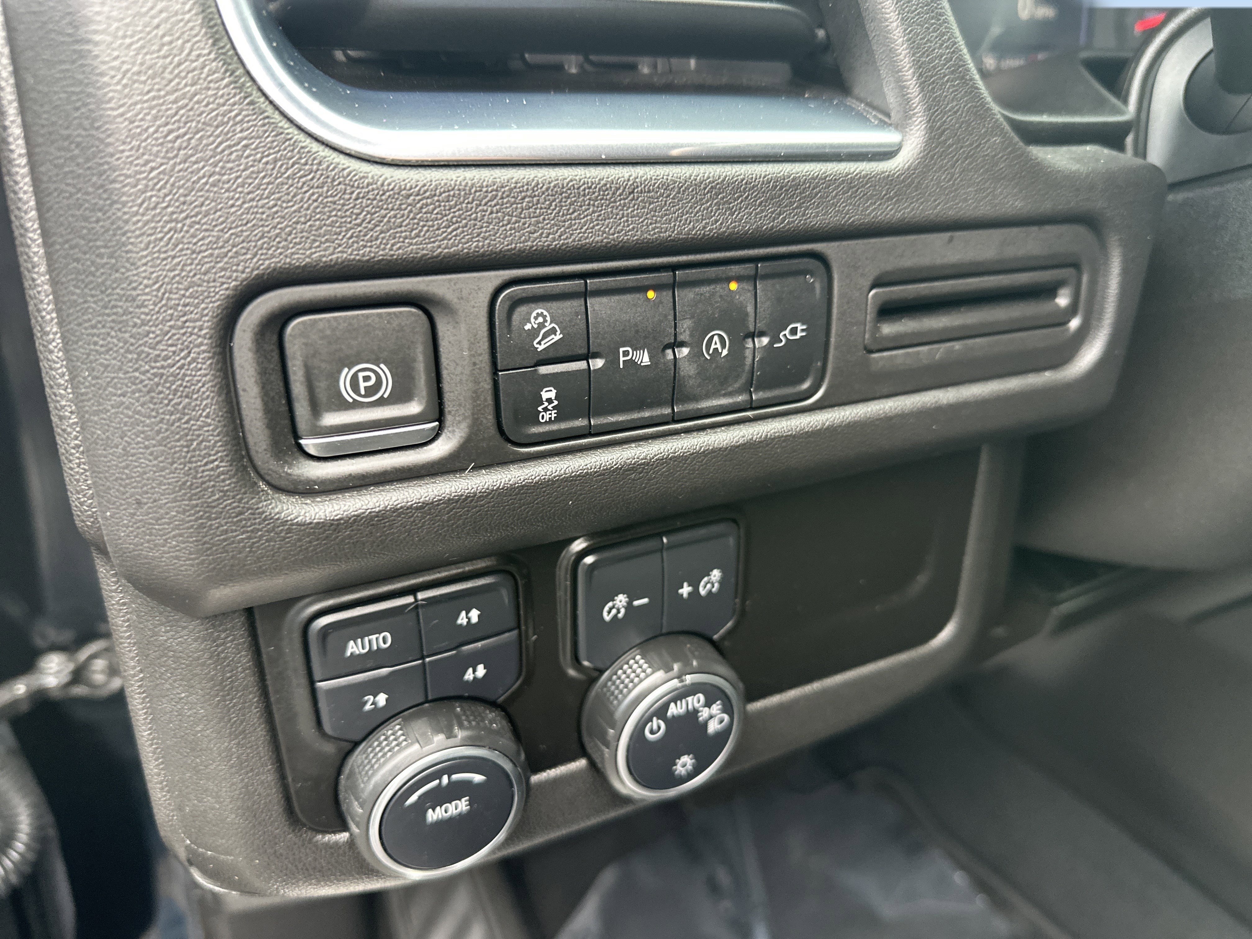 Certified 2021 Chevrolet Tahoe Z71 image 12