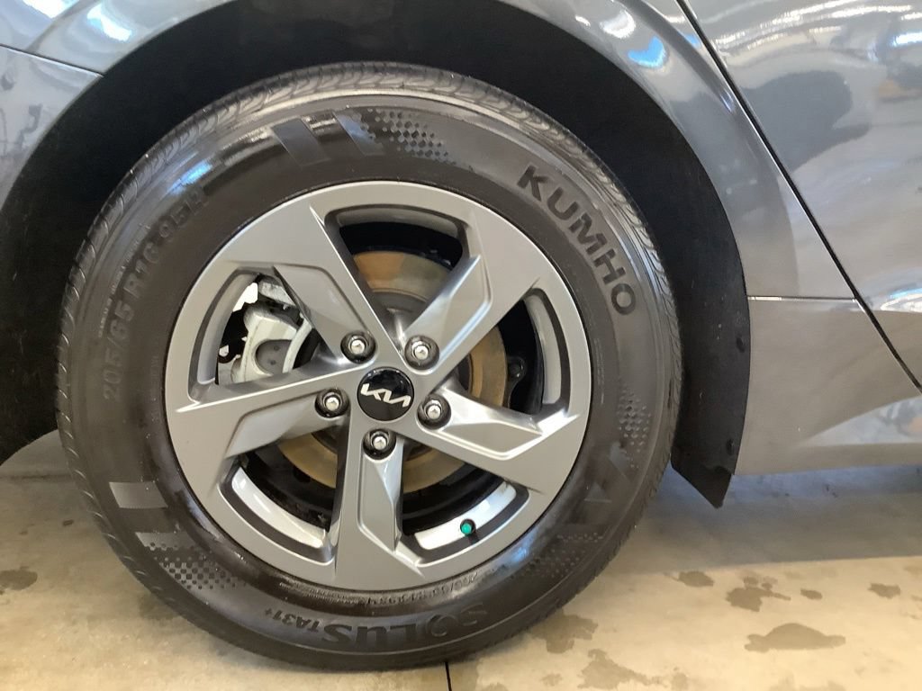Certified 2024 Kia K5 LXS FWD image 31