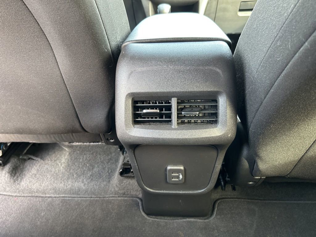 Used 2024 Chevrolet Equinox LT image 13