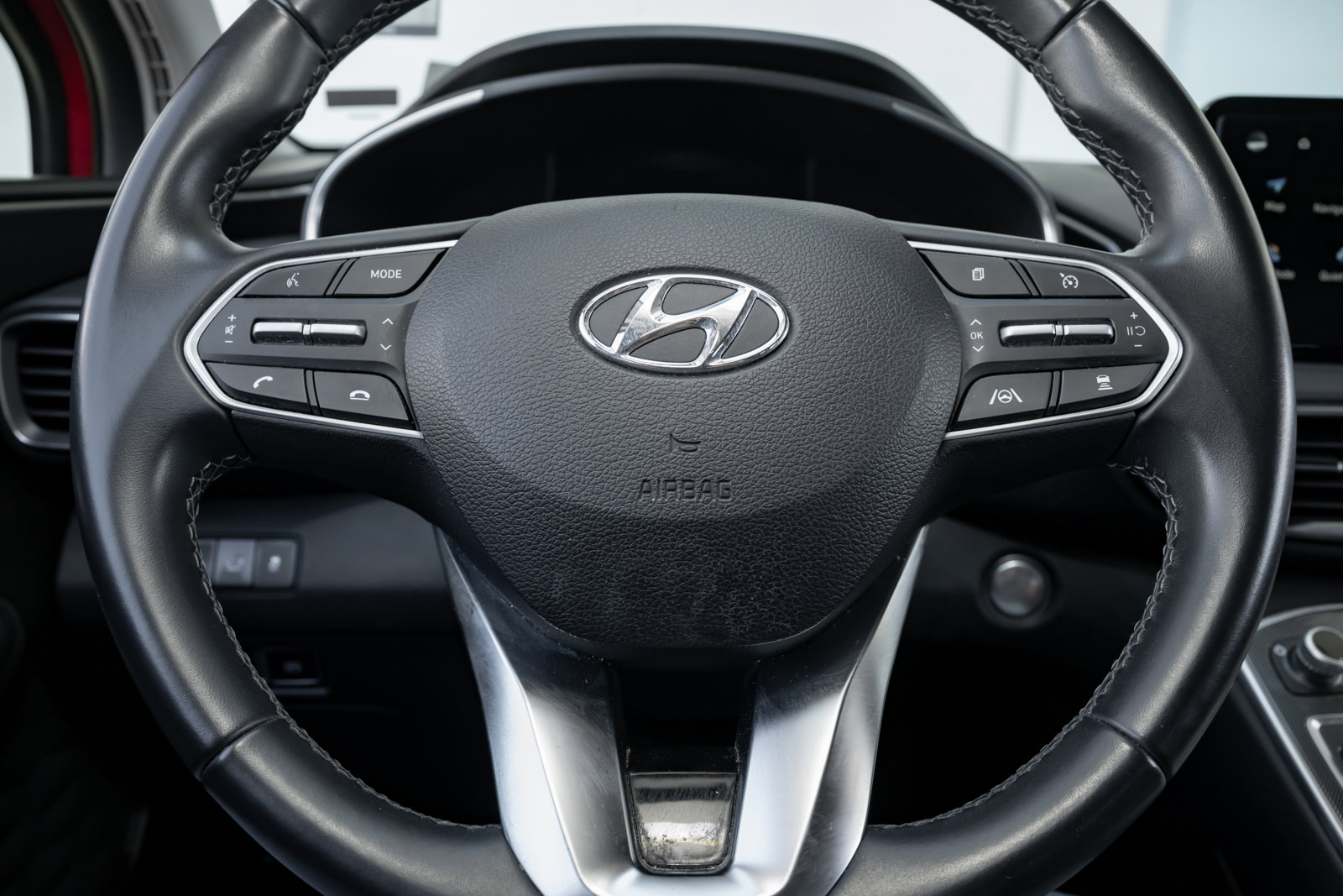 Used 2023 Hyundai Santa Fe SEL image 19