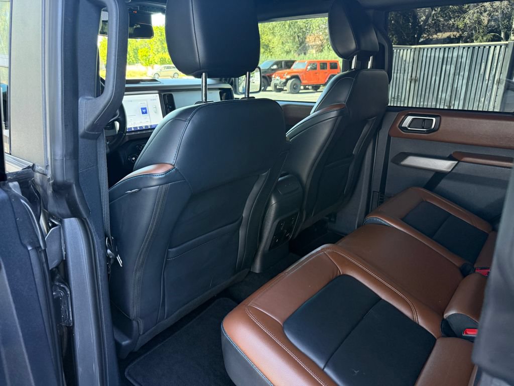 Used 2021 Ford Bronco Outer Banks AWD/4WD image 35