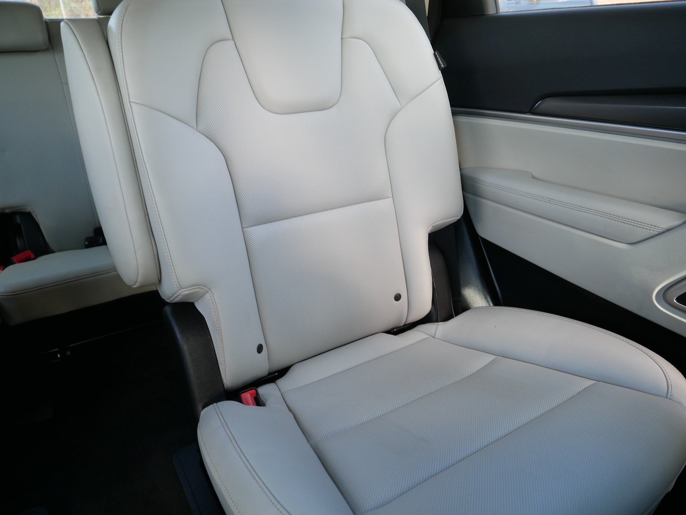 Certified 2024 Kia Telluride S w/ S Sunroof Package AWD/4WD image 14