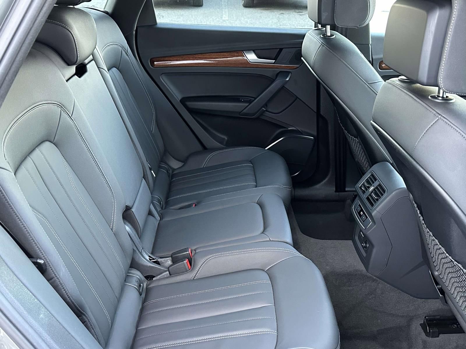 Used 2023 Audi Q5 2.0T Premium w/ Convenience Package image 14