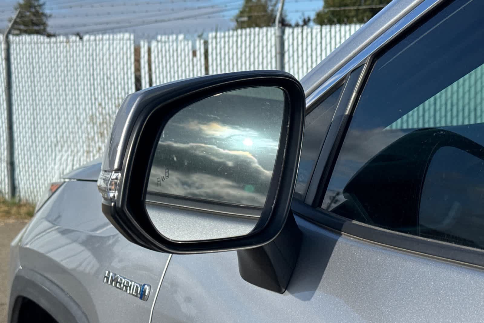 Used 2021 Toyota RAV4 XLE AWD/4WD image 11