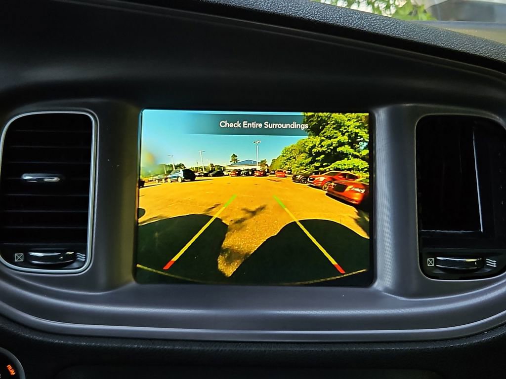 Used 2023 Dodge Charger SXT RWD image 18