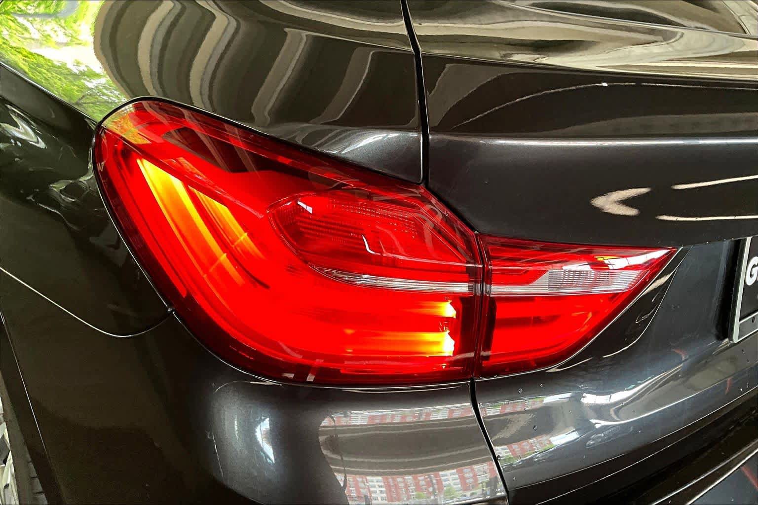 Used 2018 BMW X4 M40i image 28