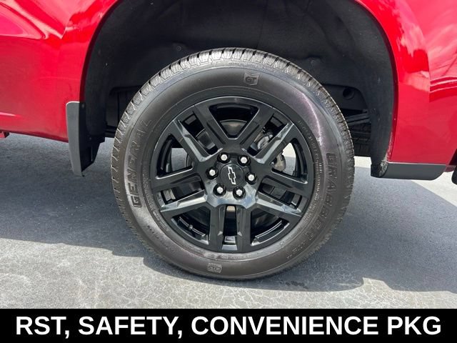 Used 2025 Chevrolet Silverado 1500 RST w/ Convenience Package II AWD/4WD image 10