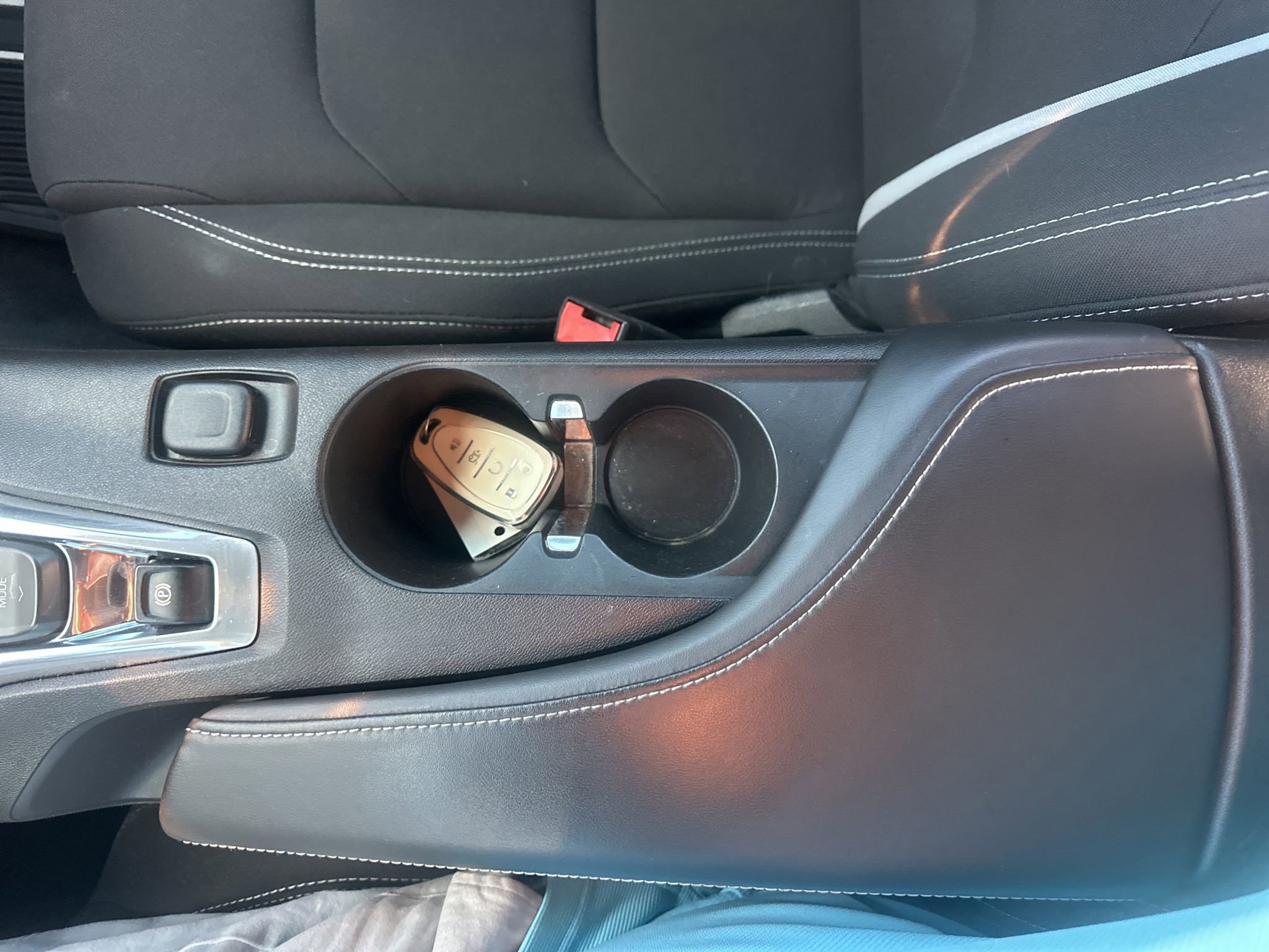 Used 2017 Chevrolet Camaro LT w/ Technology Package RWD image 29