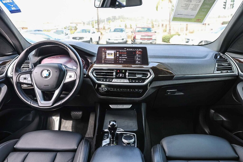Used 2022 BMW X3 sDrive30i w/ Convenience Package RWD image 2
